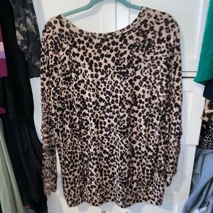 Torrid super soft leopard long sleeve shirt NWOT SZ 1